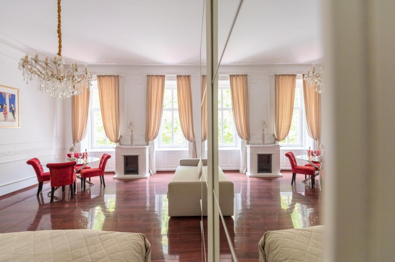 Music Academy Suite Cafe Vian Apartman Kft Boedapest Buitenkant foto