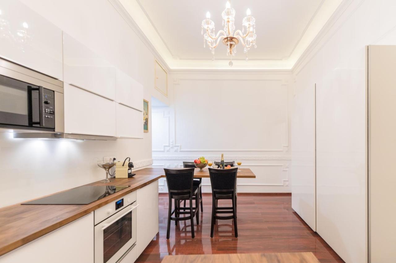 Music Academy Suite Cafe Vian Apartman Kft Boedapest Buitenkant foto