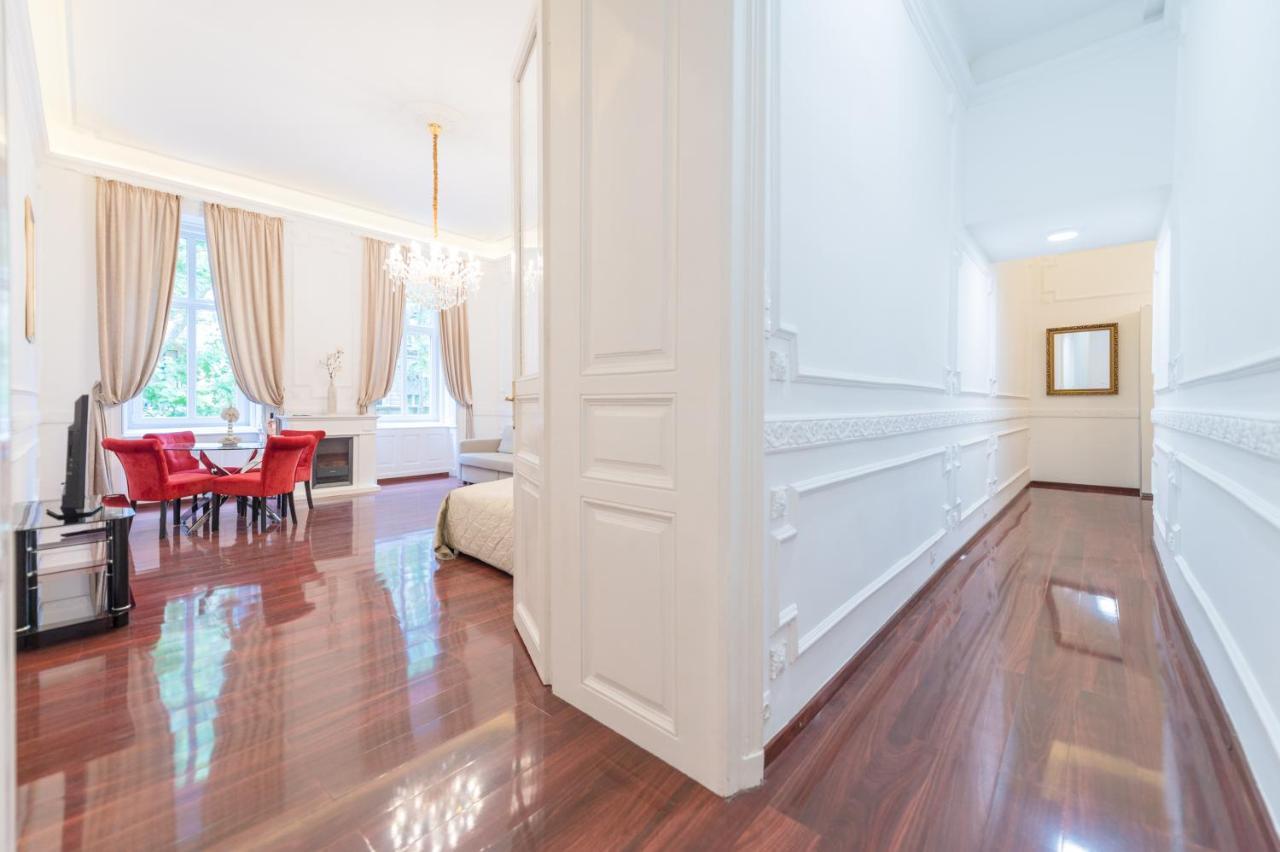 Music Academy Suite Cafe Vian Apartman Kft Boedapest Buitenkant foto