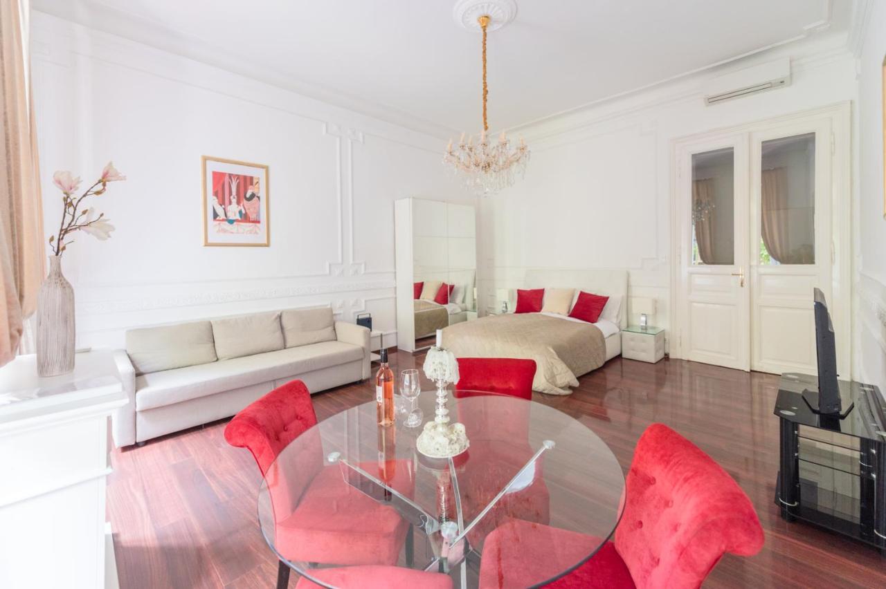 Music Academy Suite Cafe Vian Apartman Kft Boedapest Buitenkant foto